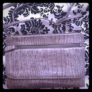 Brand new cross body bag so many compartments