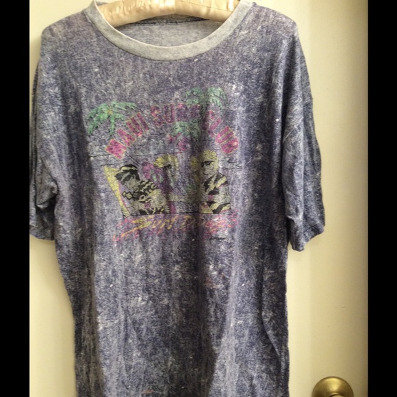 Vintage T-Shirt "Maui Surf Club" 🏄😎☀️