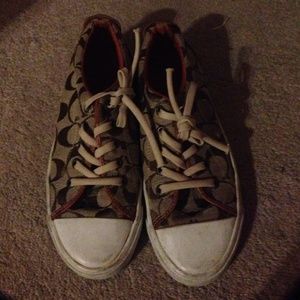 Gently used coach tennis shoes size 6