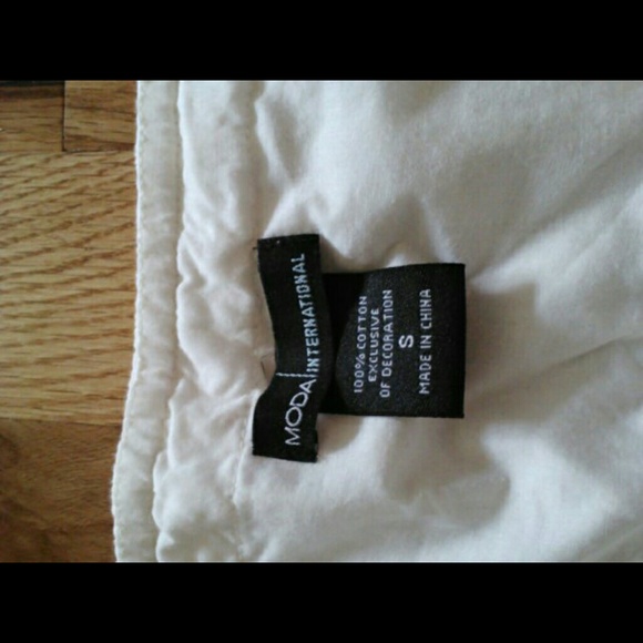 Lace eyelet strapless top - Picture 3 of 3