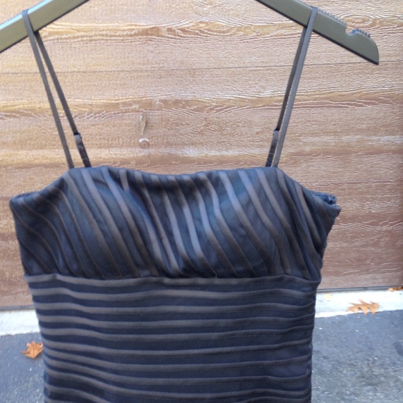 [WHBM] Stunning shadow stripe LBD sz 4 - Picture 1 of 4