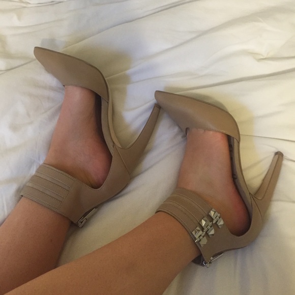 Sam Edelman pumps