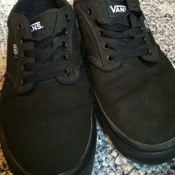 Vans - Picture 2 of 4