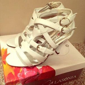 WHITE STRAPPY HEELS