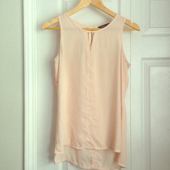 Light blush pink sleeveless top from Express