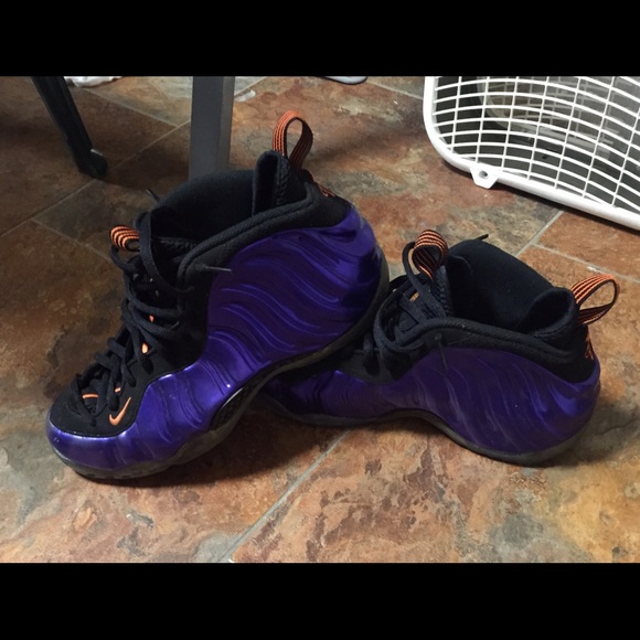 Nike Phoenix Foamposites Sz. 9.5 - Picture 1 of 3