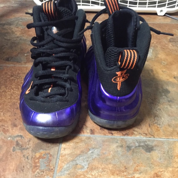 Nike Phoenix Foamposites Sz. 9.5 - Picture 3 of 3