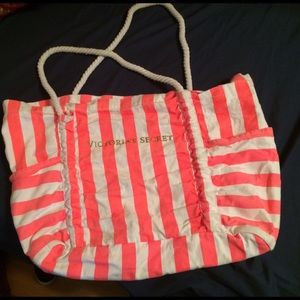 Cute and roomie Victoria Secret beach bag!