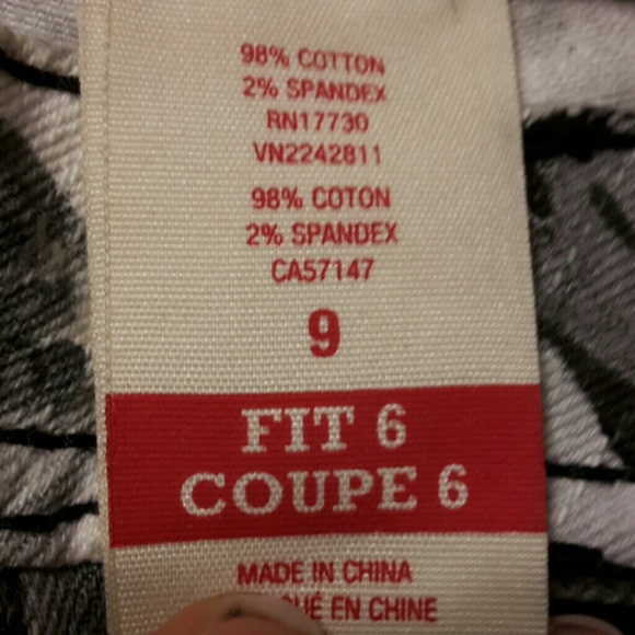 Jeans - Picture 2 of 2