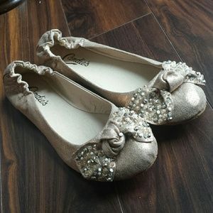 Tan/nude candies flats