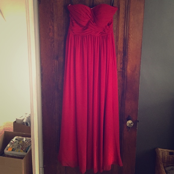 Bill Levkoff Bridesmaids Dress in size 8.