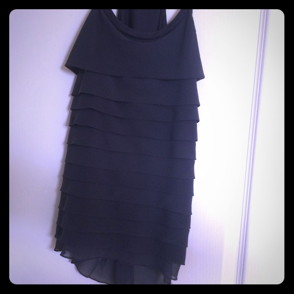 Black chic top, slight ruffle detail