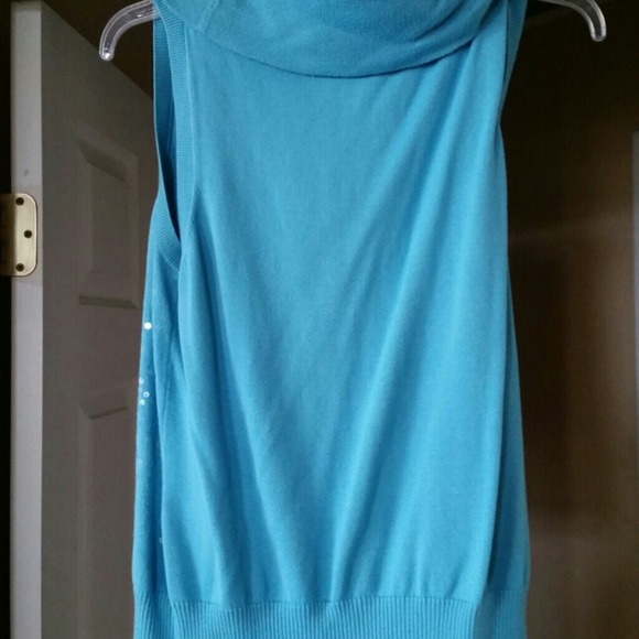 Top - Picture 3 of 3