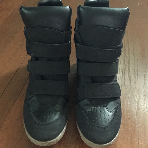 Reposh black wedge sneakers