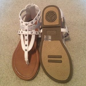 BRAND NEW Girls white gladiator style sandles