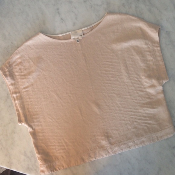 Short sleeve crop top by Wilfred via Aritzia