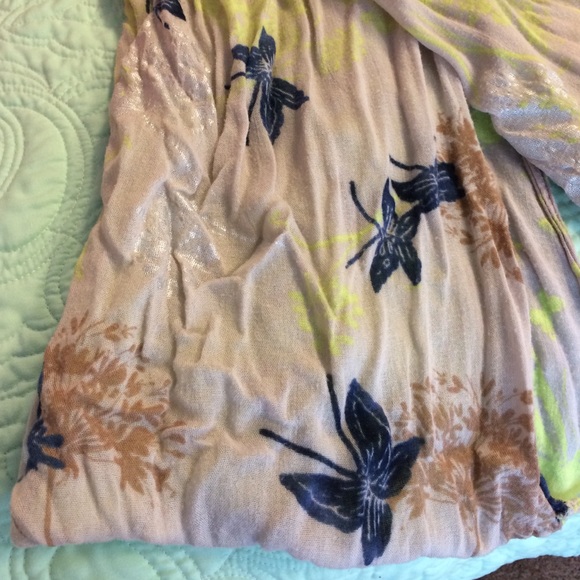 Lightweight Infinity Scarf - Picture 2 of 3