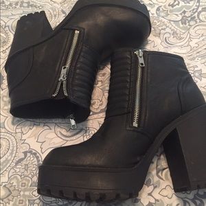 Platform boots