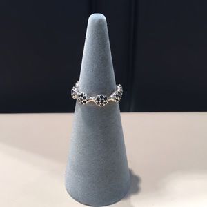 Pandora ring