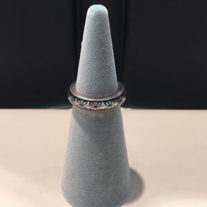 Pandora ring