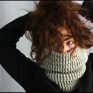 Handmade scarf by snuud in the ribbed stitch