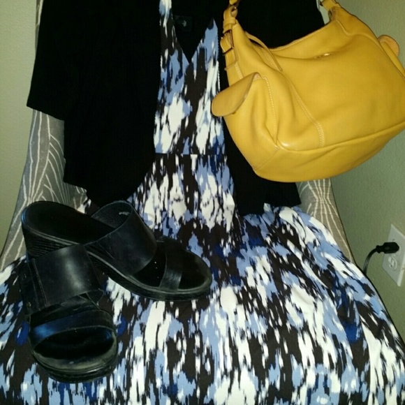 Ann Taylor flowing dress