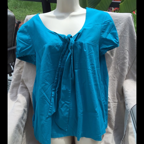 Sold Ann Taylor Loft size Large top - Picture 1 of 3
