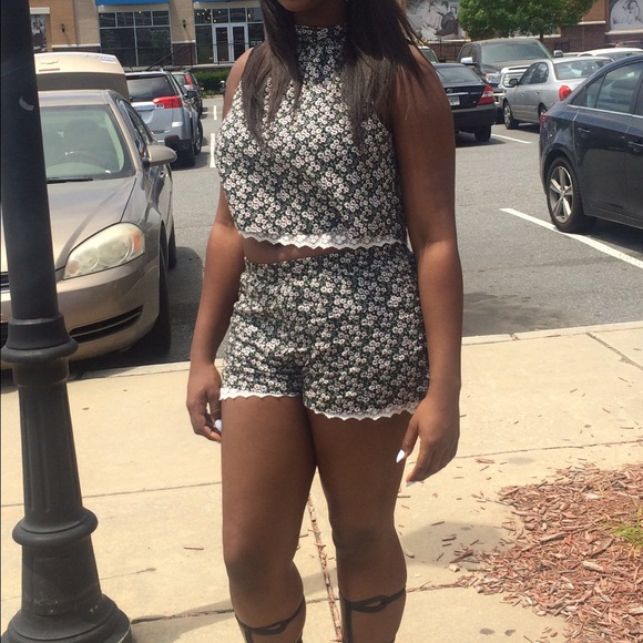 Matching set - Picture 2 of 2