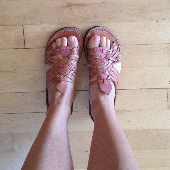 Soft tan/pink leather sandals