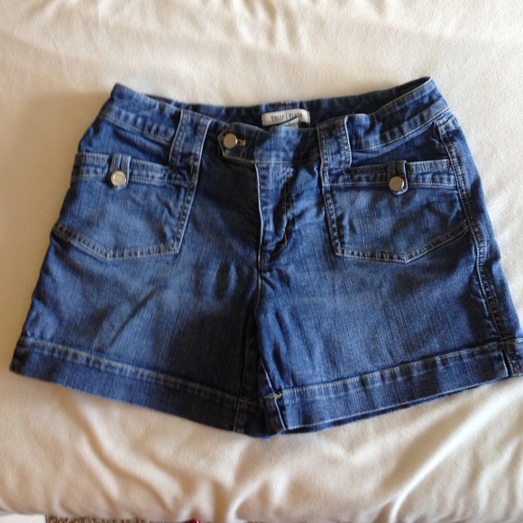 White House Black Market Blanc Denim Shorts