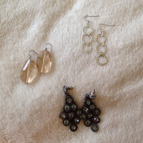 Three pairs of earrings💛