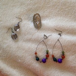 Three piece jewelry set!