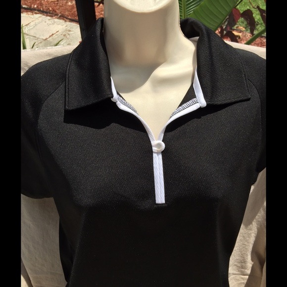 SOLD Bolle black Dry Tech polo size Medium - Picture 2 of 4