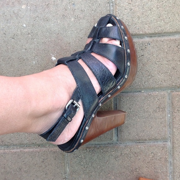 Dolce Vita black leather platforms size 7 - Picture 3 of 4