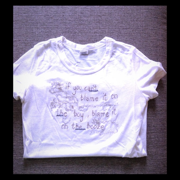 Graphic tee
