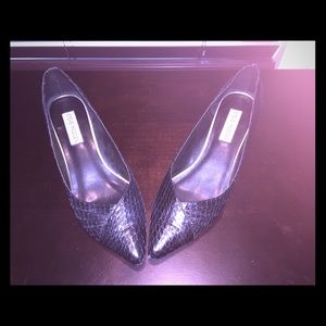 Black Animal Skin Pumps