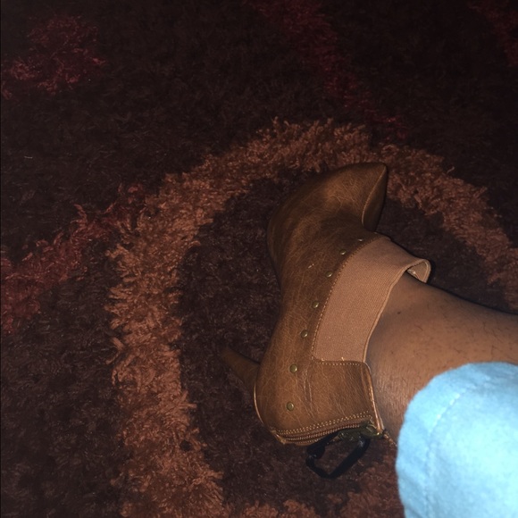 Dereon booties - Picture 4 of 4