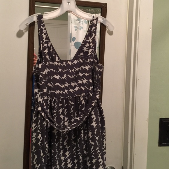 Summer dress - Picture 2 of 3