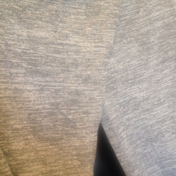 Grey top - Picture 3 of 3