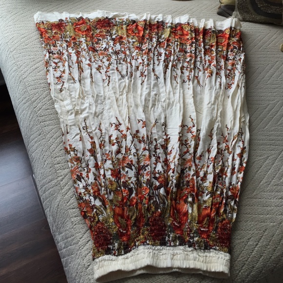 Maxi skirt