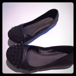 Cute black studded flats.