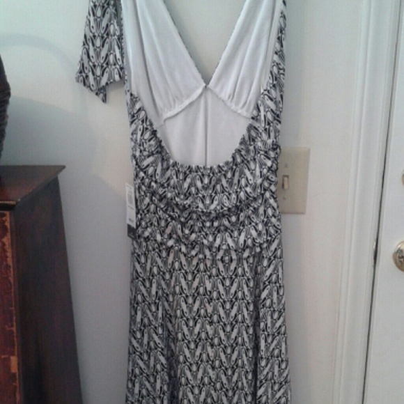 Black and white beautiful summer dress - Picture 2 of 4