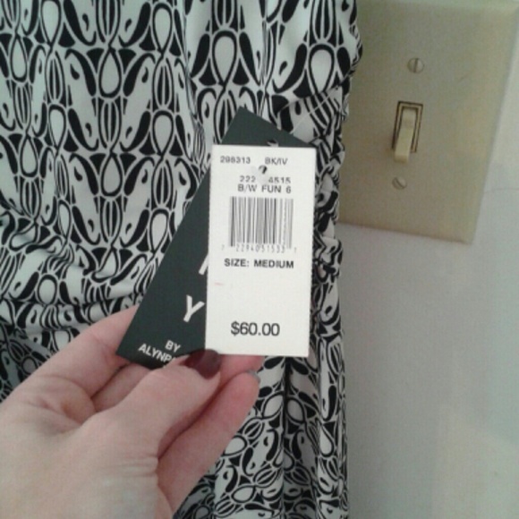 Black and white beautiful summer dress - Picture 3 of 4