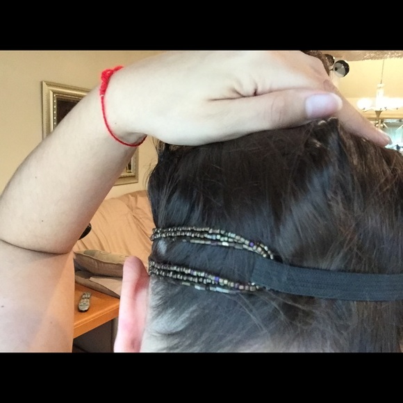 Pretty Headband - Picture 2 of 3