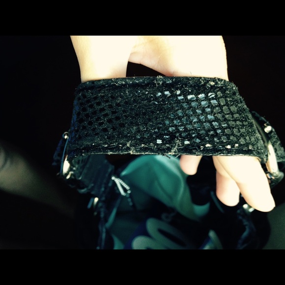 Black coach purse - Picture 4 of 4