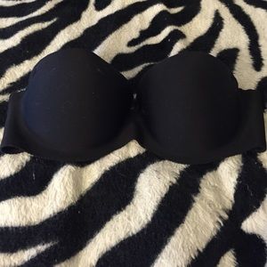 Black strapless angels bra Victoria secret