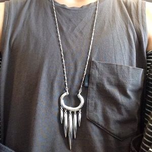 Stella & dot silver necklace