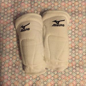 Volleyball White Mizuno Knee Pads