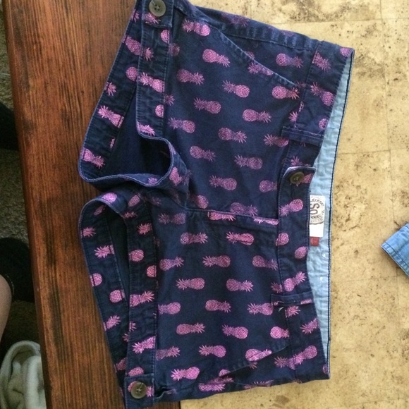pineapple booty shorts