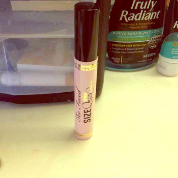 Too faced mascara
